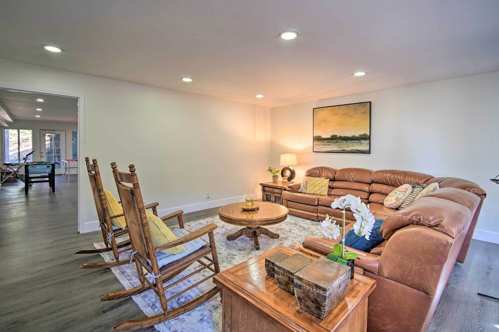 Relaxing Lake Arrowhead Home ~ 1 Mi to Lake!