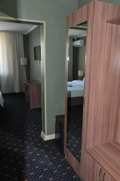 Gokai Hotel