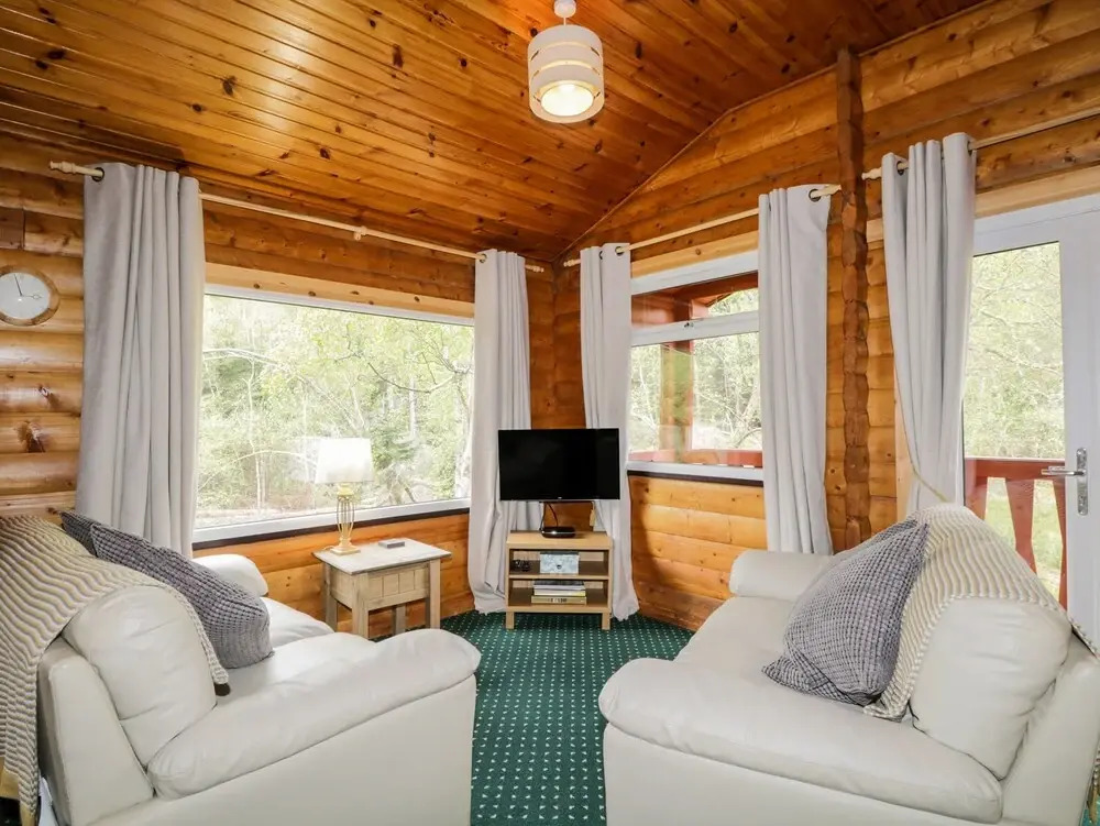 Eagle Lodge