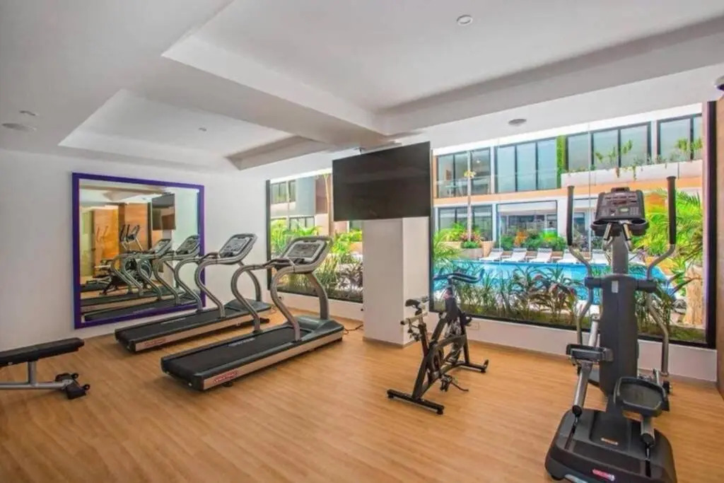 Entire Apartment, Excellent Location The City 1004