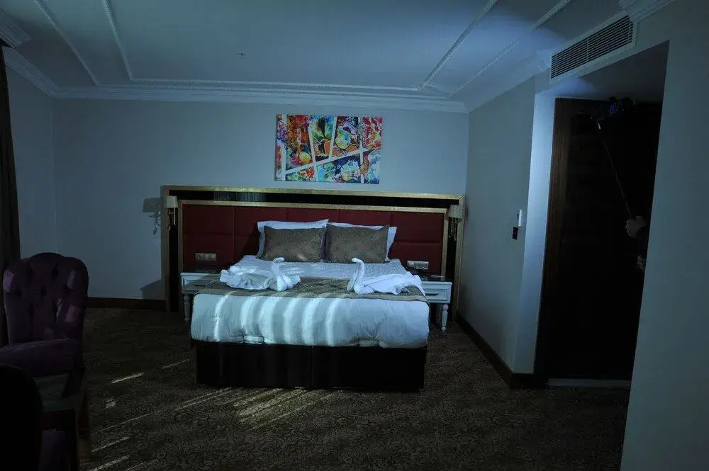Asuris Hotel