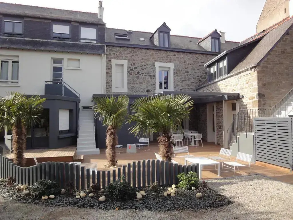 Hotel Eden