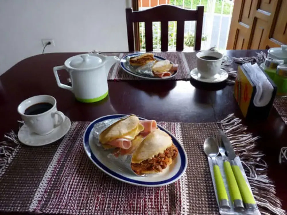 Autana Bed and Breakfast - Hostel