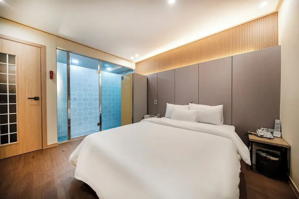 Heoandjang Hanok Hotel