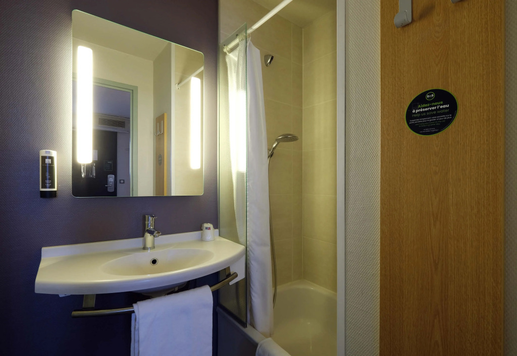 B&B HOTEL La Rochelle Angoulins