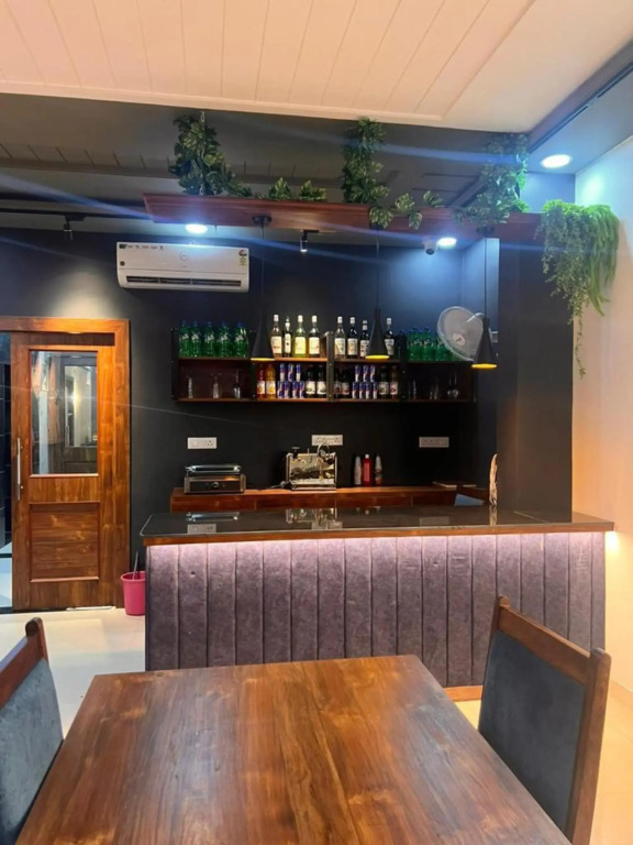 OYO 91695 Hotel Sarvika