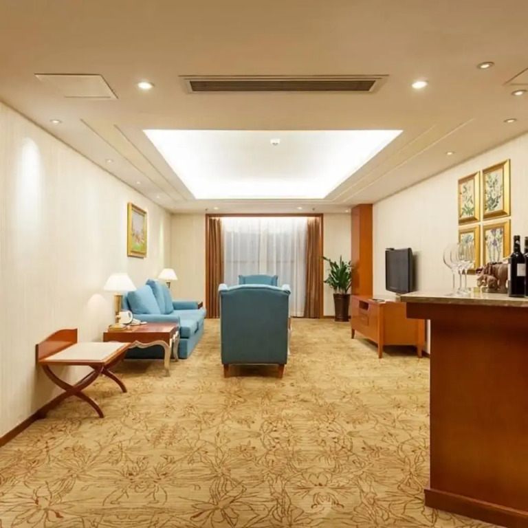 Global Hotel