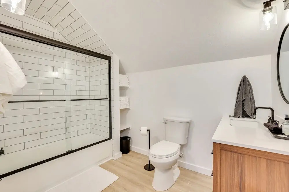Family-friendly Donnelly Home w/ Private Hot Tub!