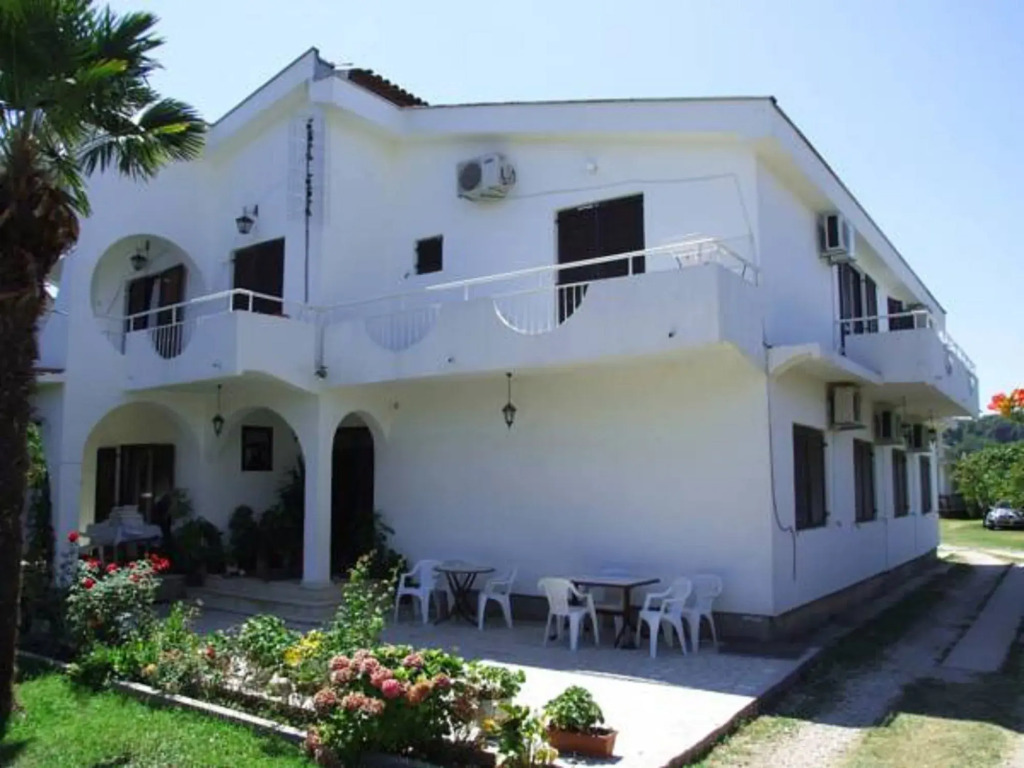 B&B Lovac Pool & Spa