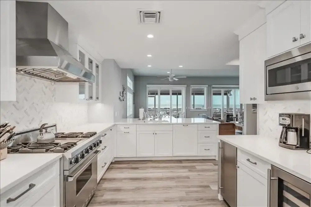 Island 11 - 3 Br home by RedAwning