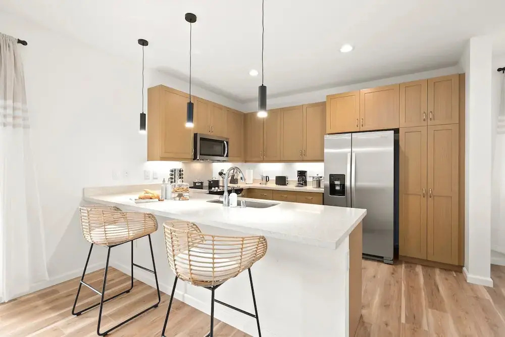 @ Marbella Lane - 2 master suites MT+Ocean Views