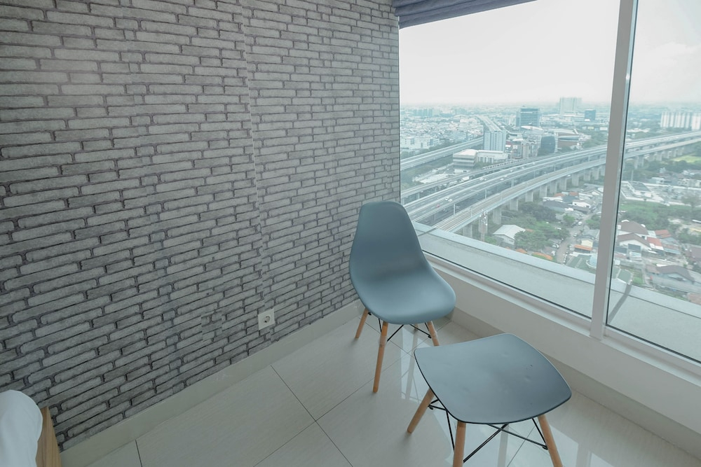 Studio Near Gunadarma University Bekasi At Grand Kamala Lagoon Apartment