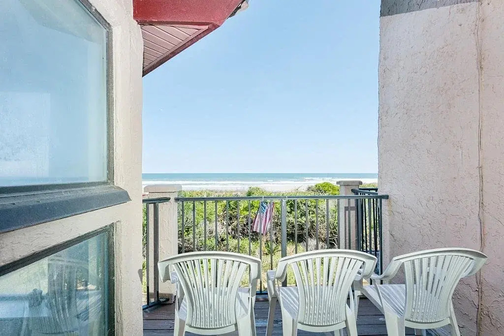 Spyglass 41 2 Br home by RedAwning
