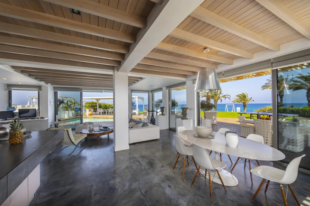 Beachfront Dream Villa