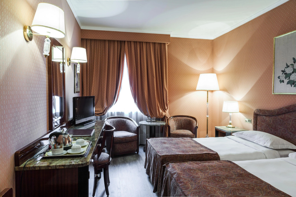 Отель Doria Grand Hotel