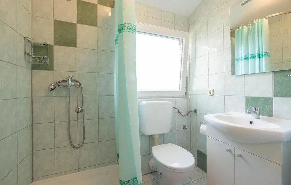 Nice Apartment in Pisak With 3 Bedrooms and Wifi