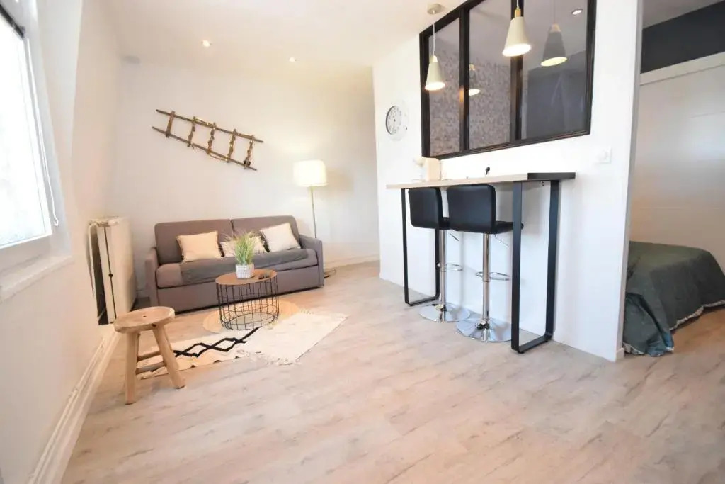 FASHION APPART - HYPER CENTRE - TRAM - FREE WIFI - leRelaisdOdile22