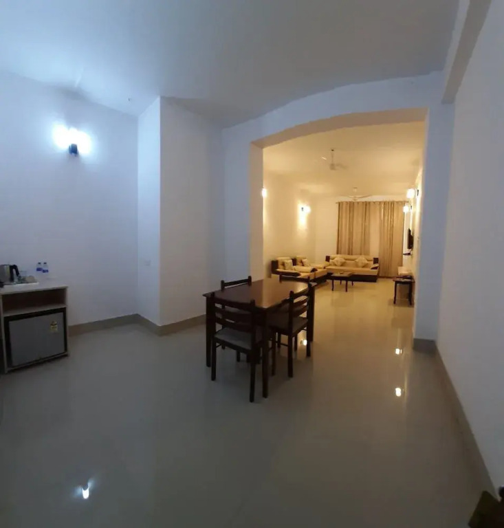 Hotel Saramati