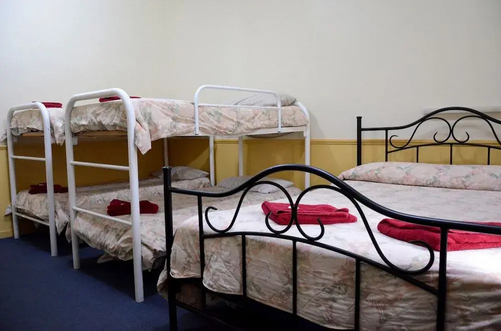 Travelway Motel