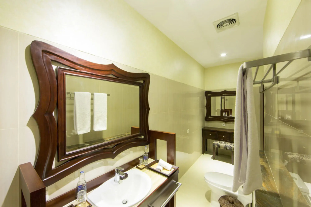 Flamingo Dewata Suite