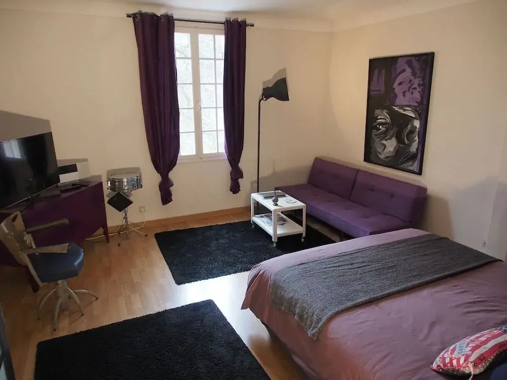 A La Maison