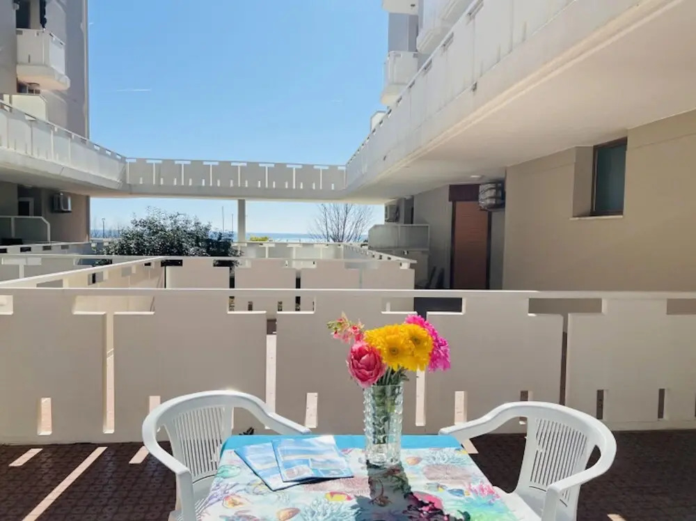 Seafront Residence With Terrace