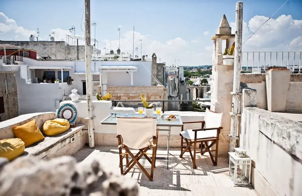 Levante Rooms