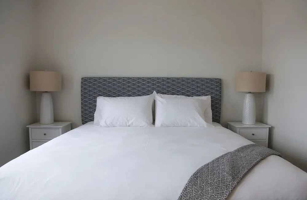 The Sea Breeze Inn