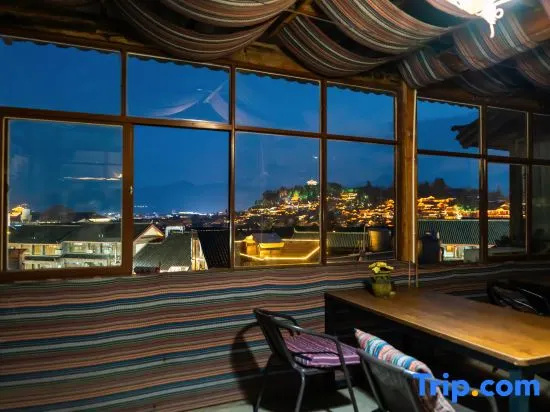 Scenery · Panoramic Mountain View, Encountering the Scenery of the Ancient City, Panoramic Meisu