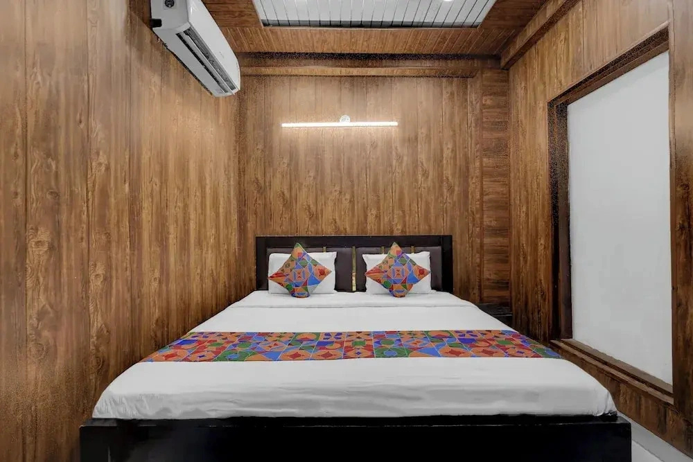 Hotel O Vrishti Residency And Hotels