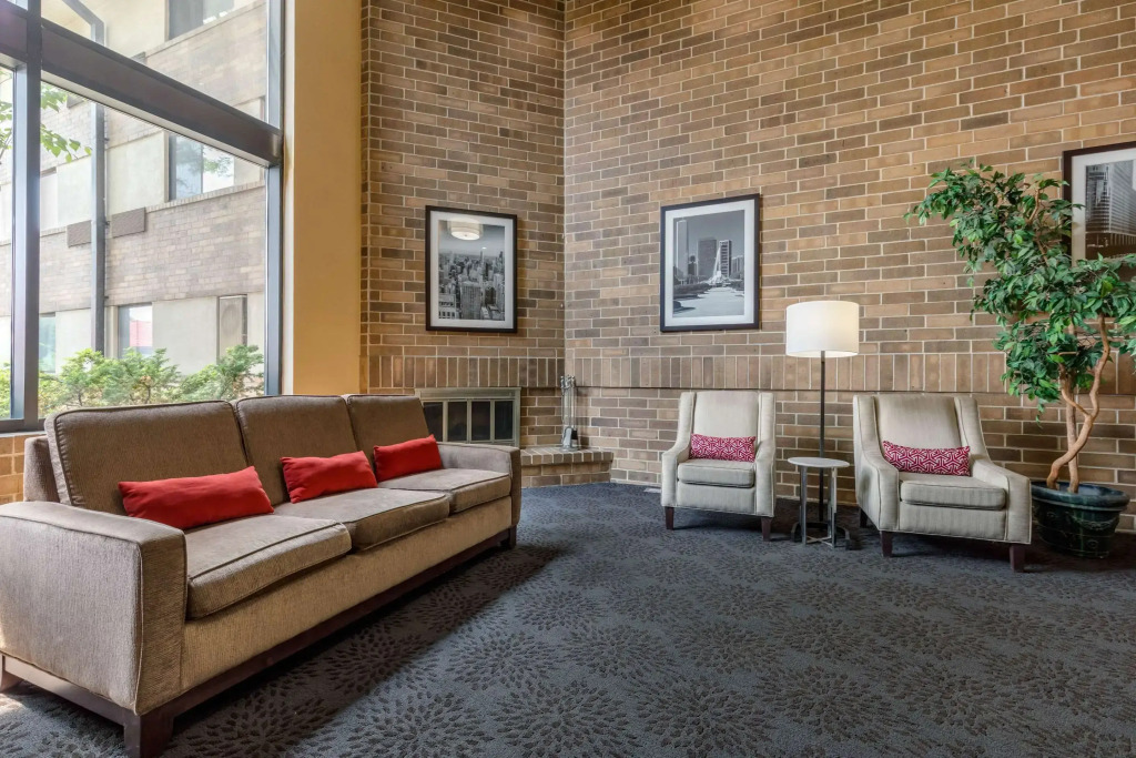 Suburban Studios Arlington Heights Elk Grove