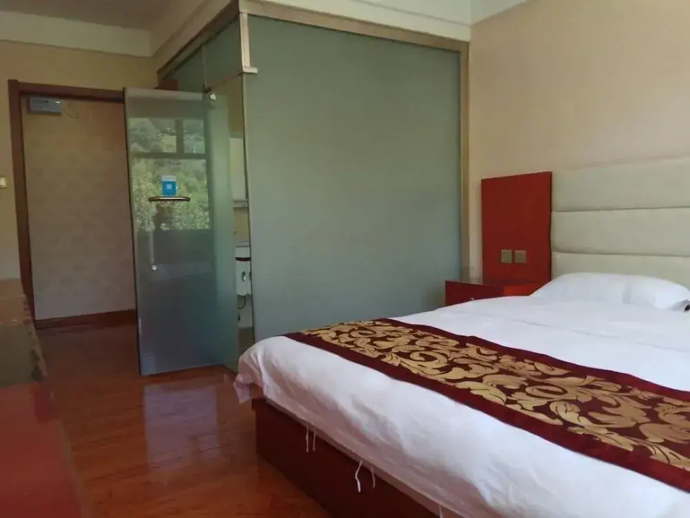 Wutai Mountain Waldorf Youth Hostel