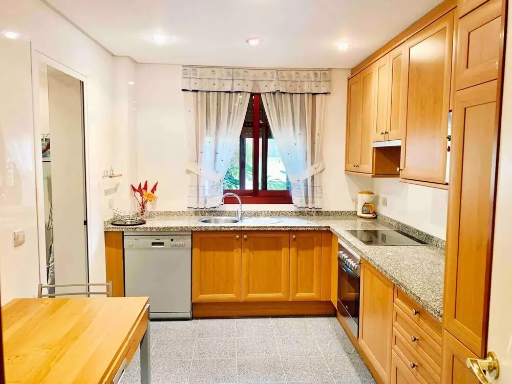 Apartment with 2 Bedrooms in San Pedro Alcántara, with Wonderful City View, Pool Access, Furnished Terrace - 300 M From the Beach