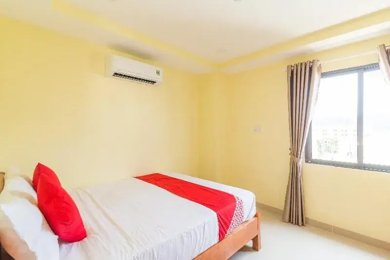 OYO 206 Mission Hotel