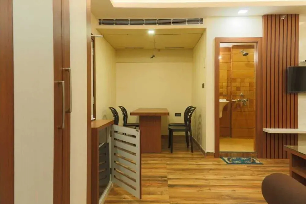 Hotel Silver Land New Digha with Rooftop Pool