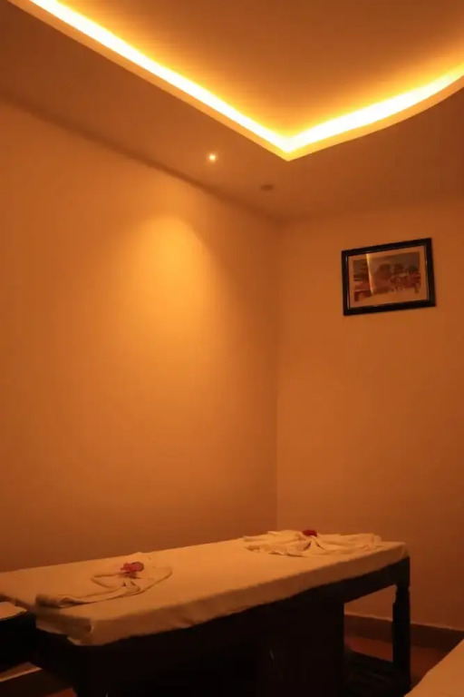 Lotus Club Boutique Hotel