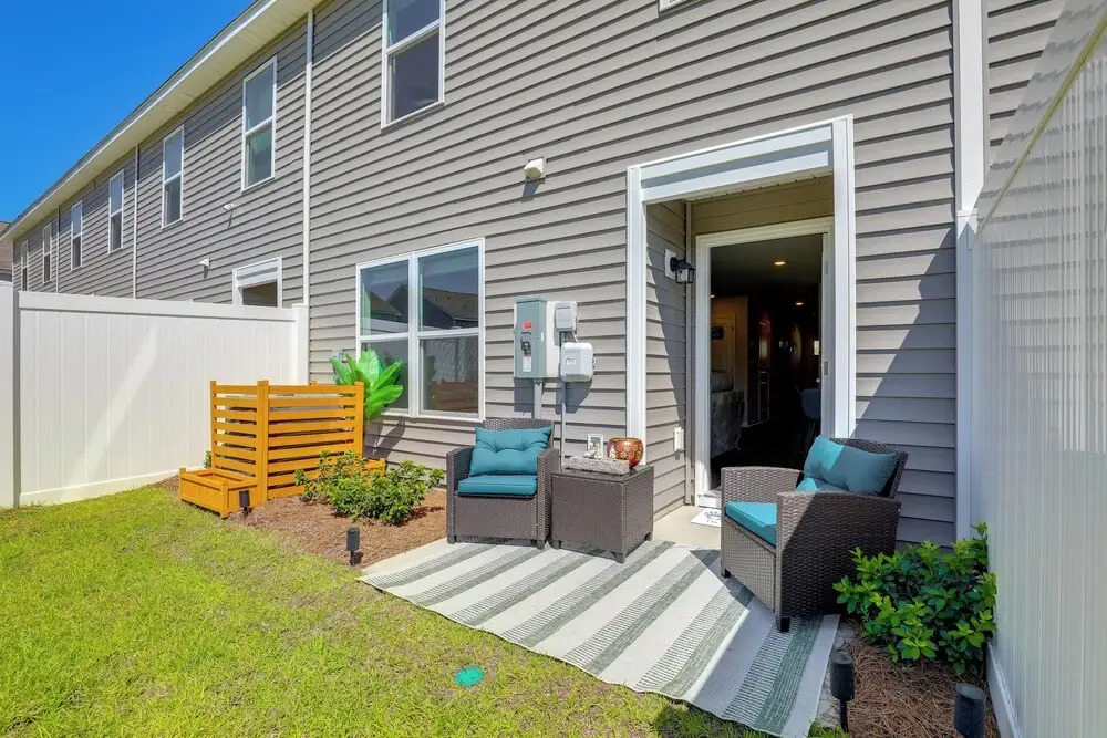 Modern Escape 2 Mi to Surfside Beach Fishing Pier