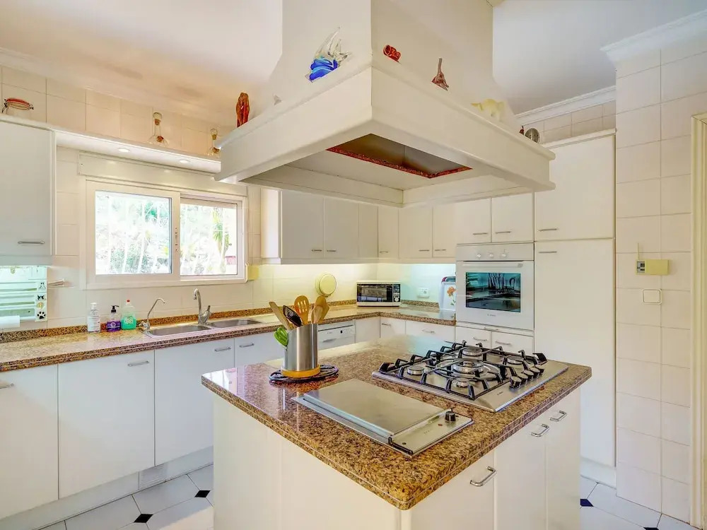 Beautiful Villa in Pedreguer With Swimming Pool