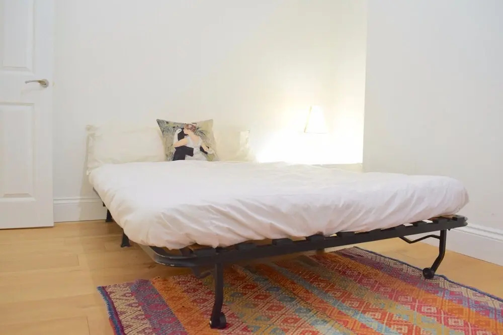 2 Bedroom Victorian Flat in Zone 1 Sleeps 4