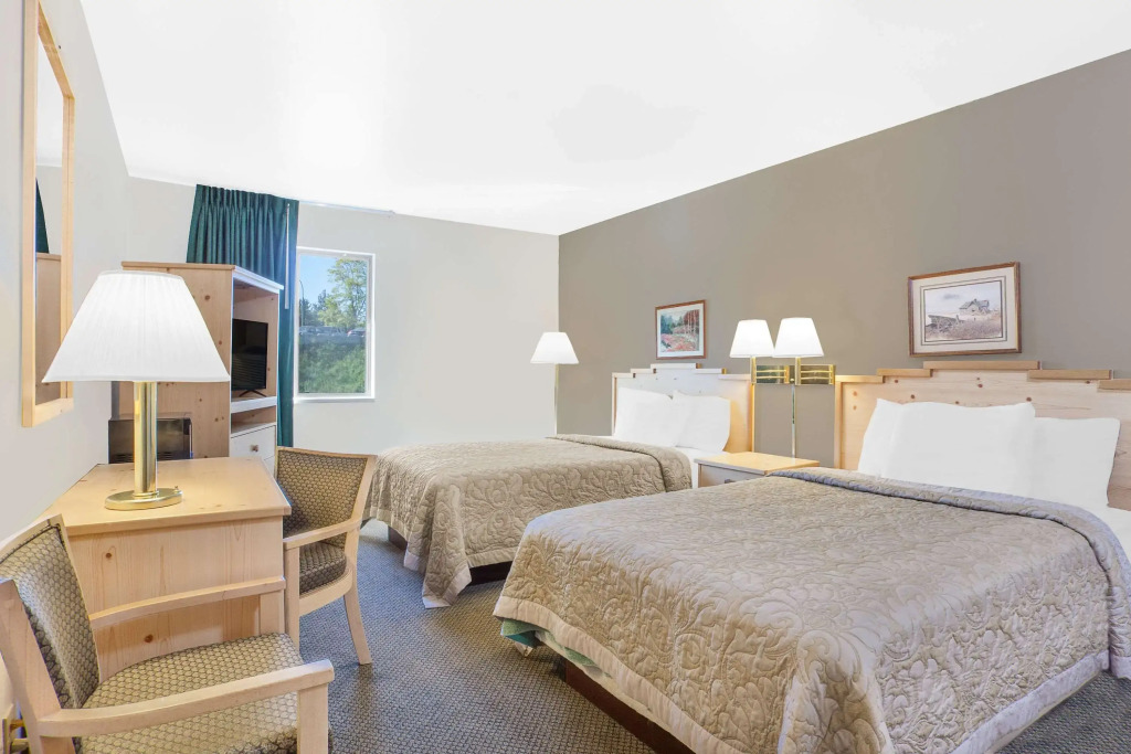 FairBridge Inn & Suites Moscow - Pullman