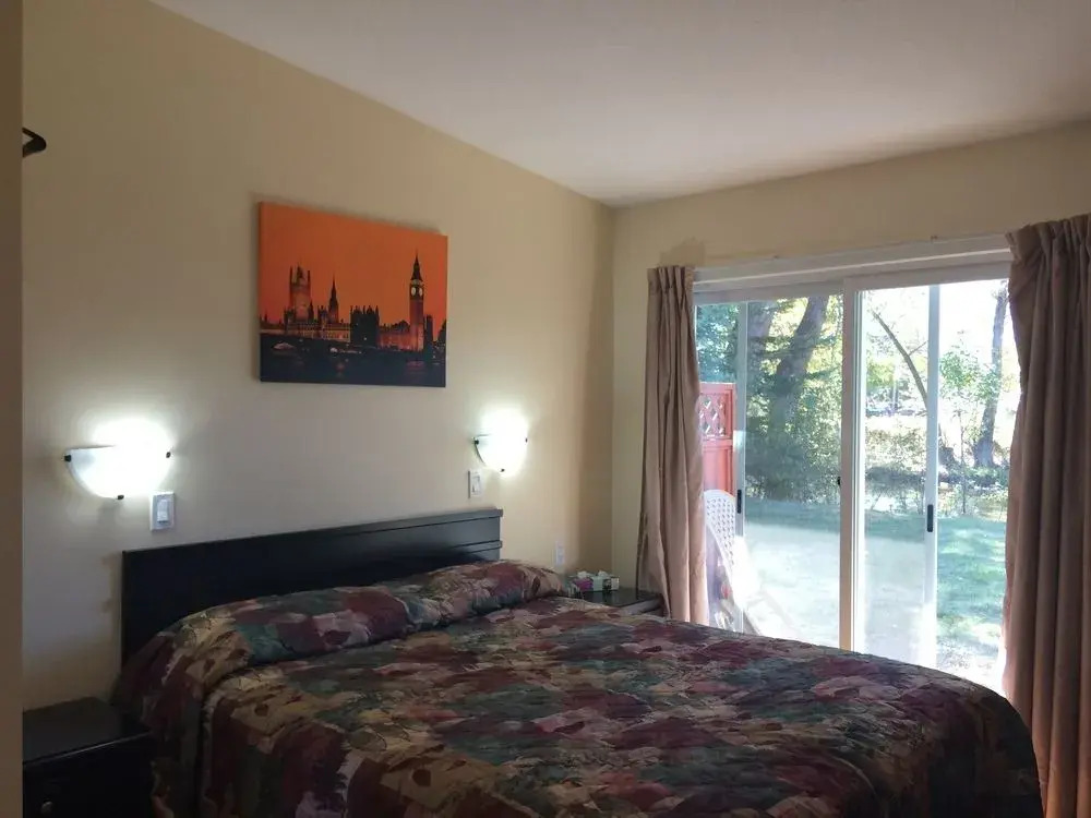 Johnnys Motel