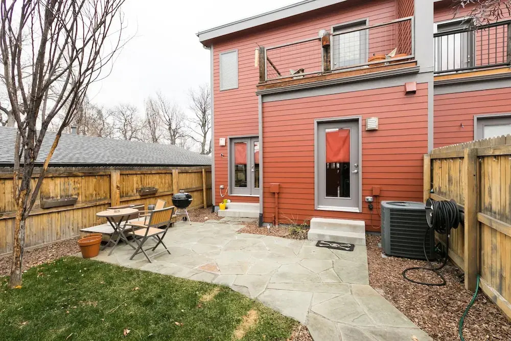 Modern Marvel Luxurious 3BR House in DT