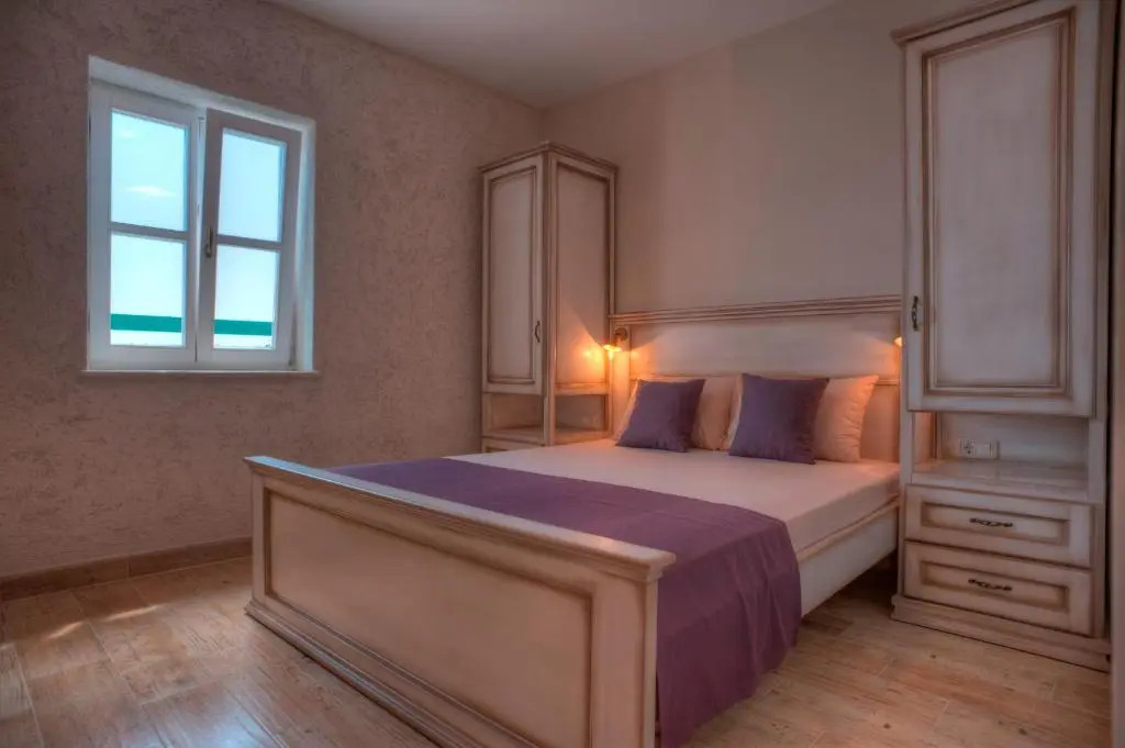 Piazza Apartments 1