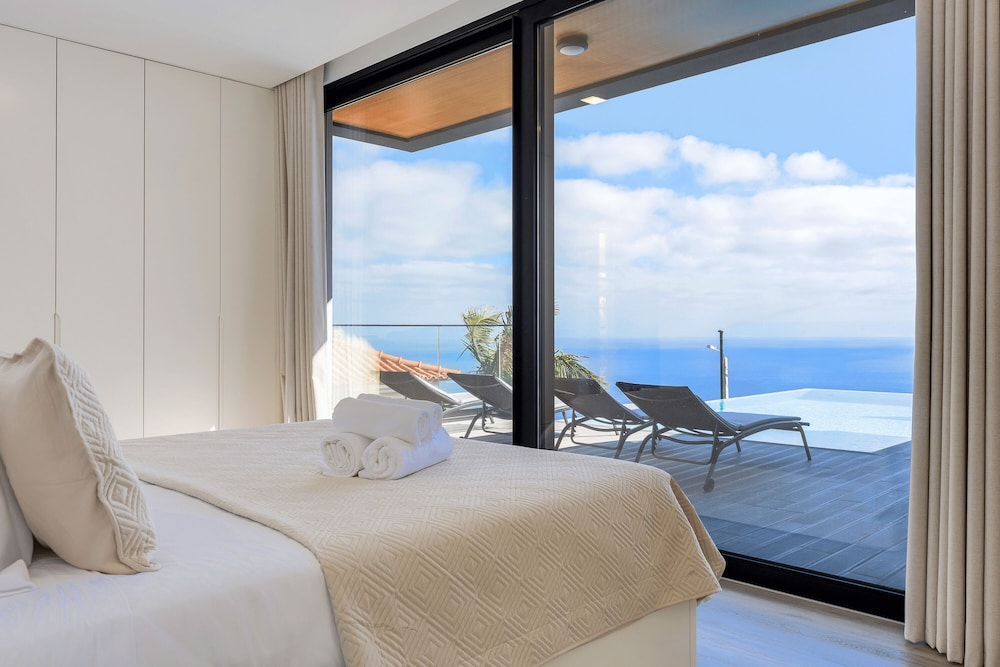 Robbies Place by Holiday Rental Madeira