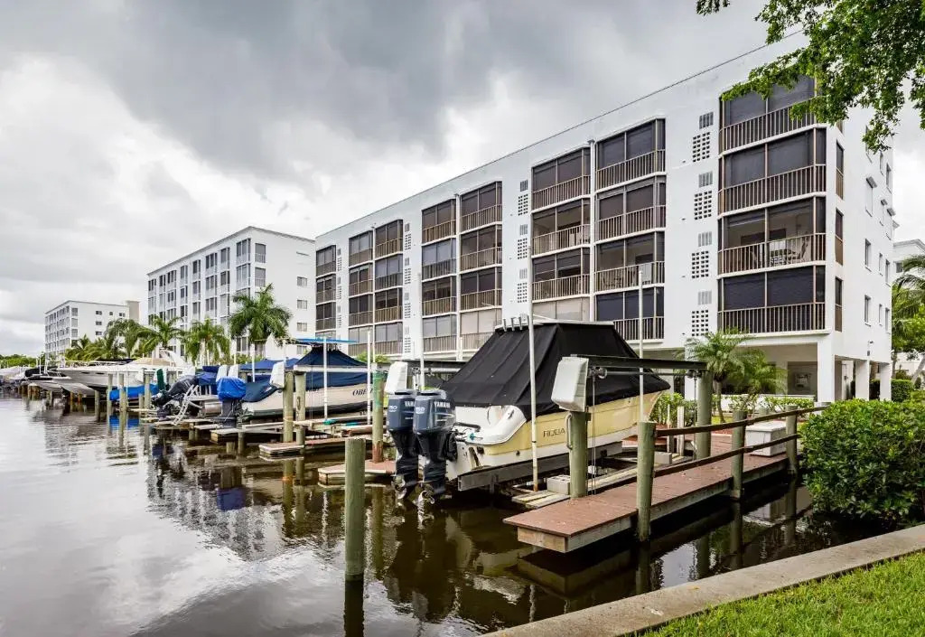 Casa Marina 623-6, 2 Bedroom, Sleeps 6, WiFi, Elevator, Canal Front, Pool