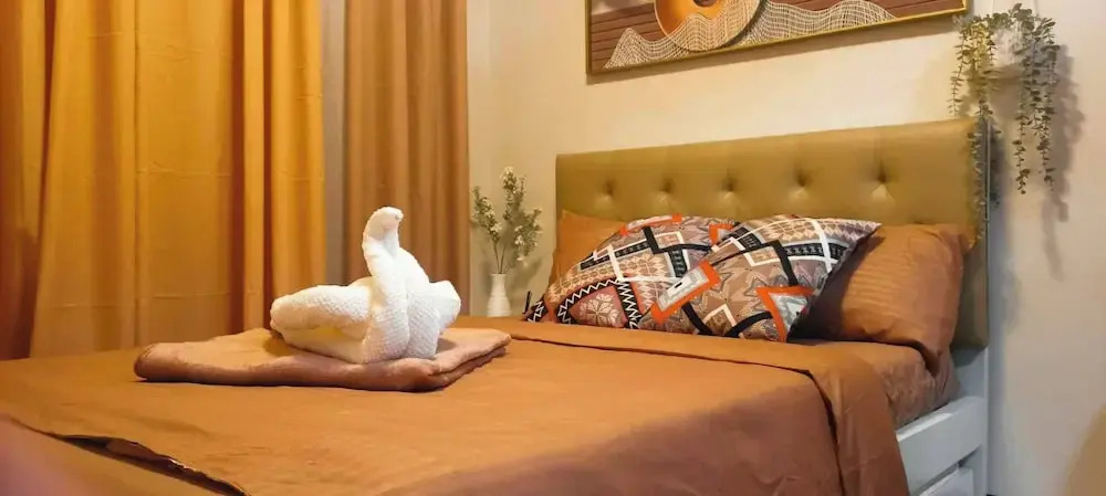 Studio w pool, mountain city view Mactan airport
