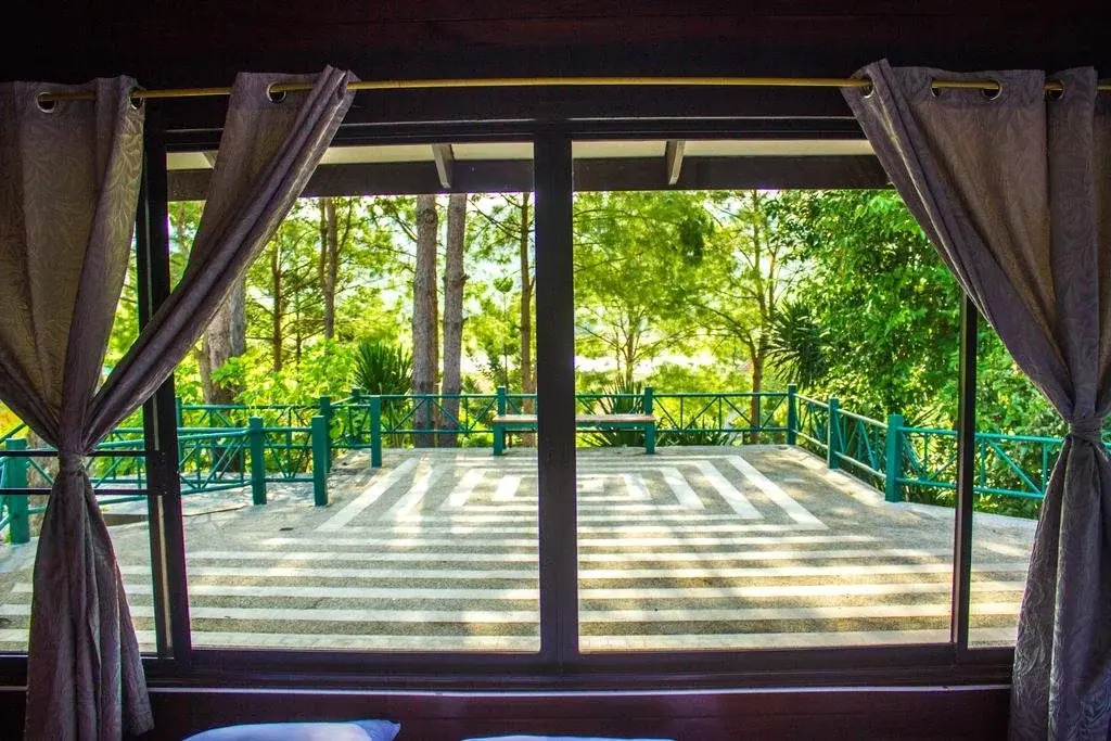 Bird Land Resort