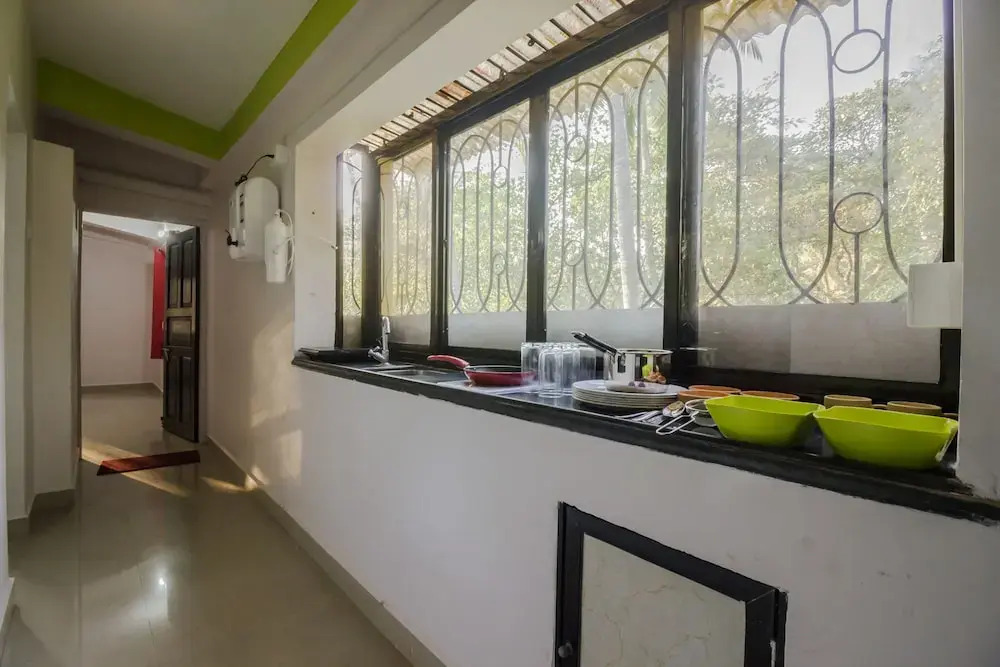OYO 23267 Home Alluring 2 BHK Parra