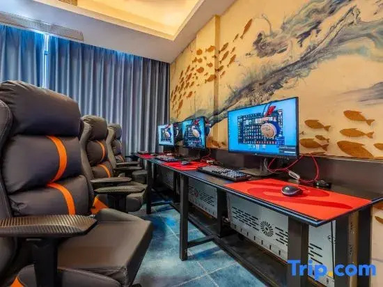 Wayne E-sports Homestay (Zhuhai Daxin New Metropolis Doumen Bus Station)