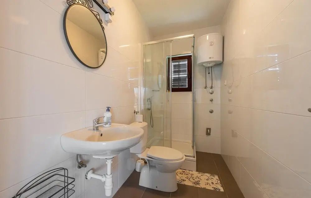 Nice Apartment in Privlaka With 1 Bedrooms and Wifi
